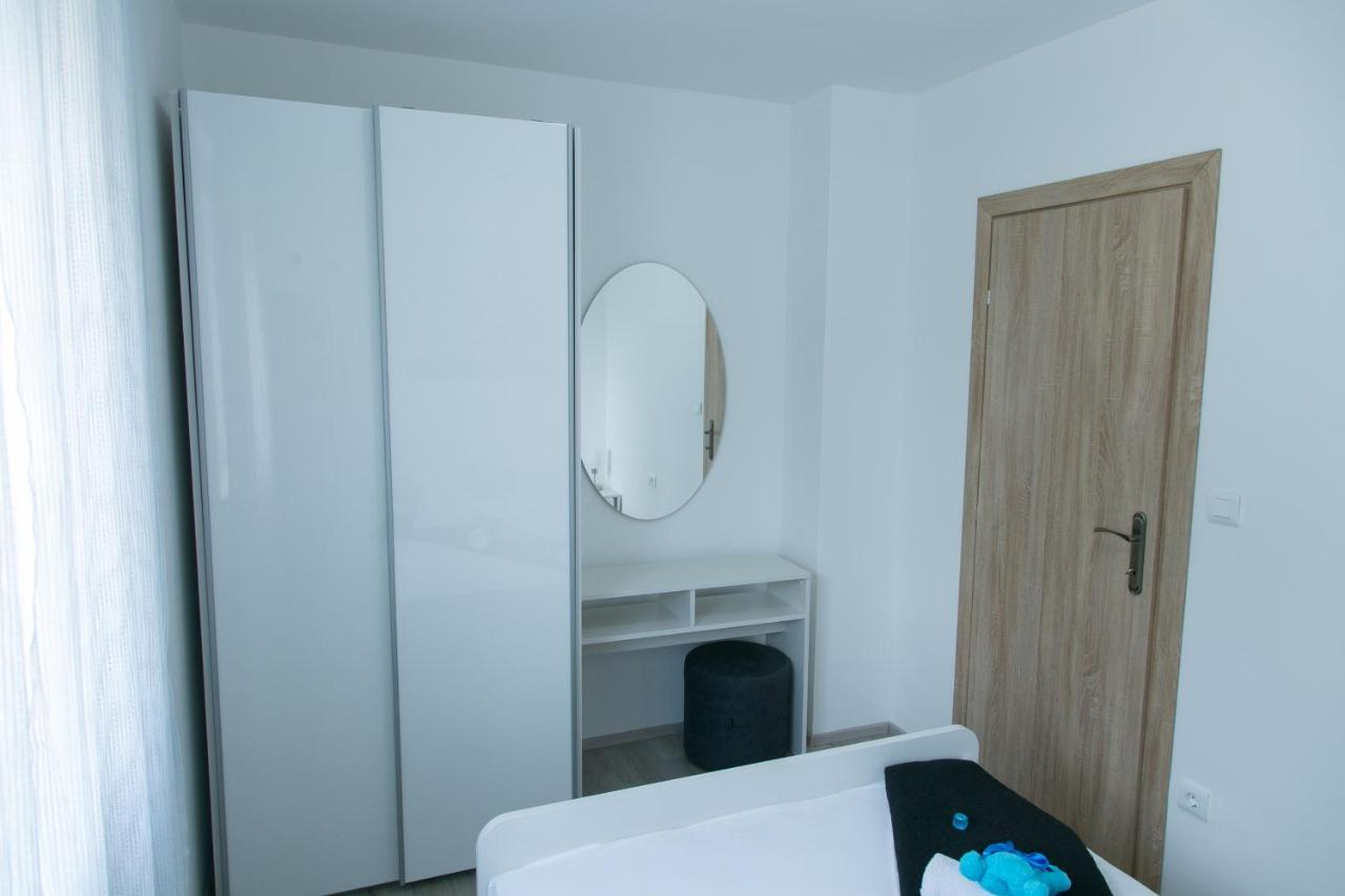 Apartment Navi *