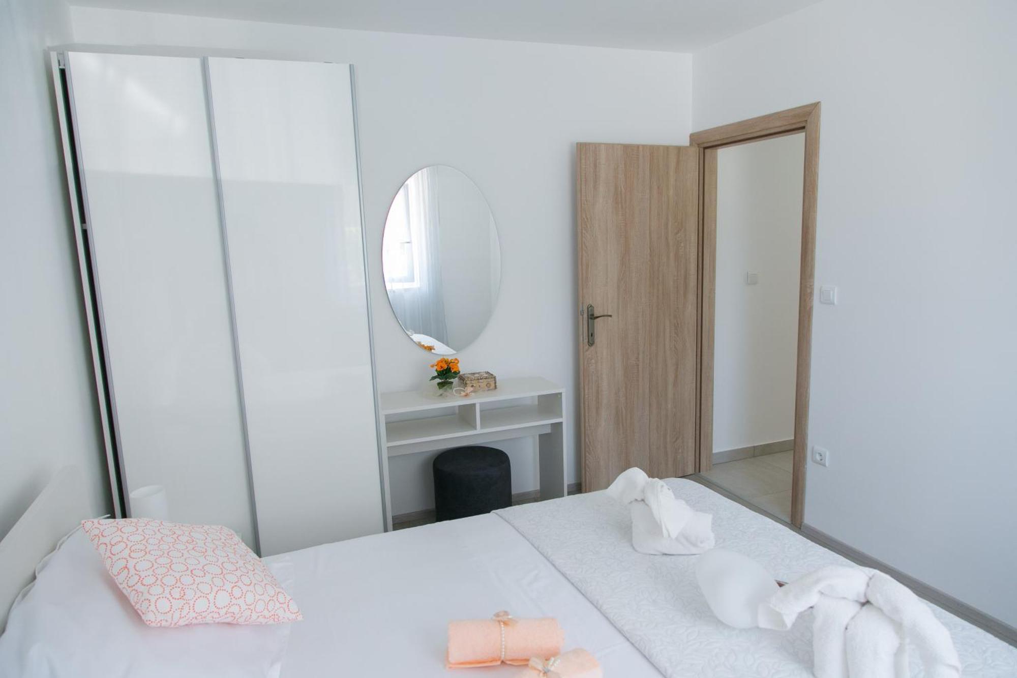 Apartment Navi Kastela